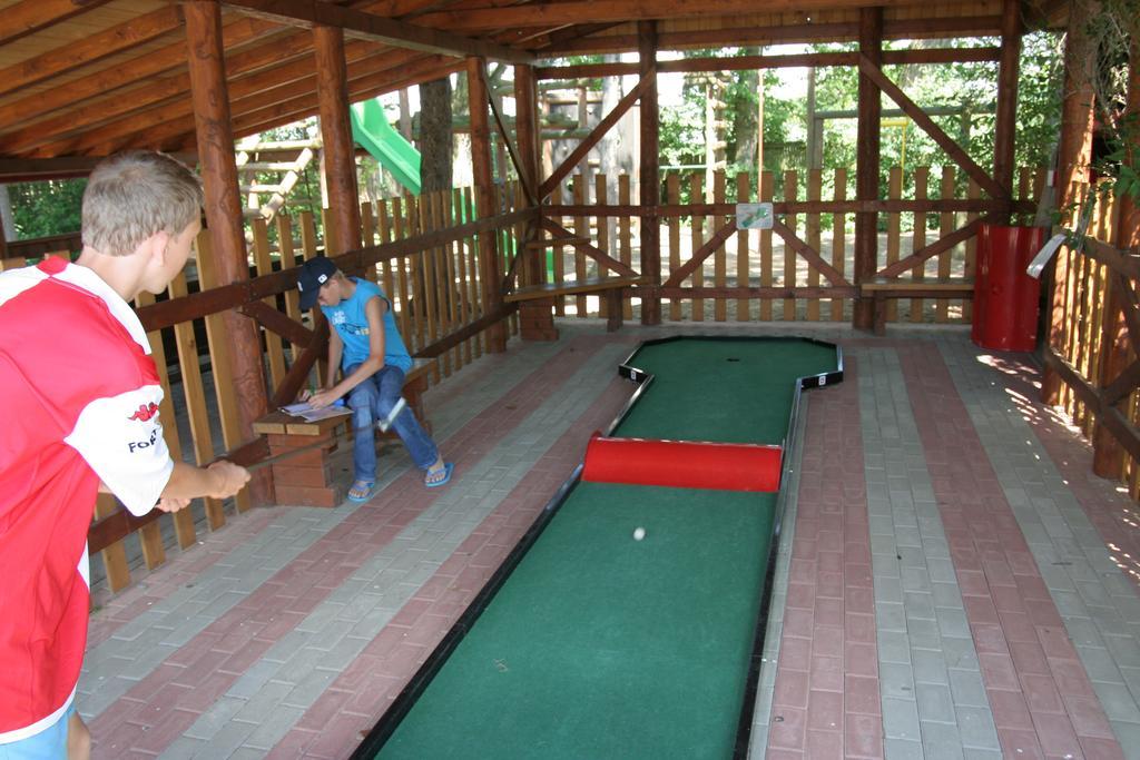 Camping Oase Praha Hotel Zlatníky Esterno foto