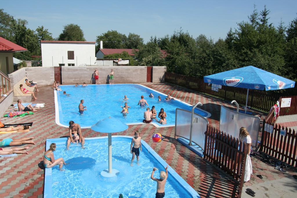Camping Oase Praha Hotel Zlatníky Esterno foto